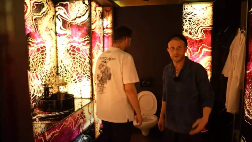 Şafak Sezer ilk kez evinin kapılarını açtı! Göreceğiniz en ilginç ev, tuvaletindeki o detay şok etti 6